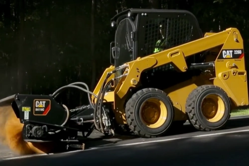 Ratinis mini krautuvas CAT 226D nuoma Vilniuje
